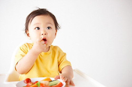 Chế độ dinh dưỡng cho trẻ khi bị nhiễm khuẩn hô hấp
